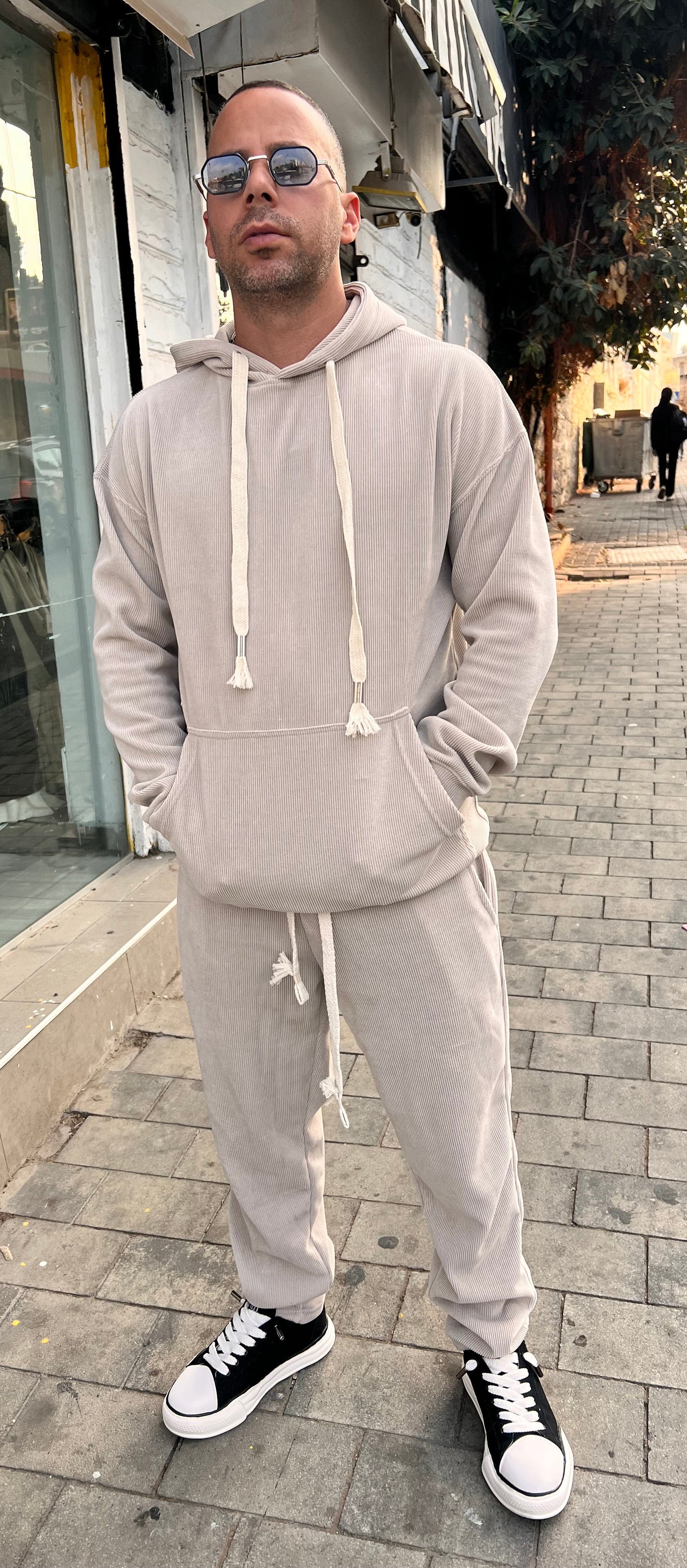 חליפות קורדרוי צבע קרם