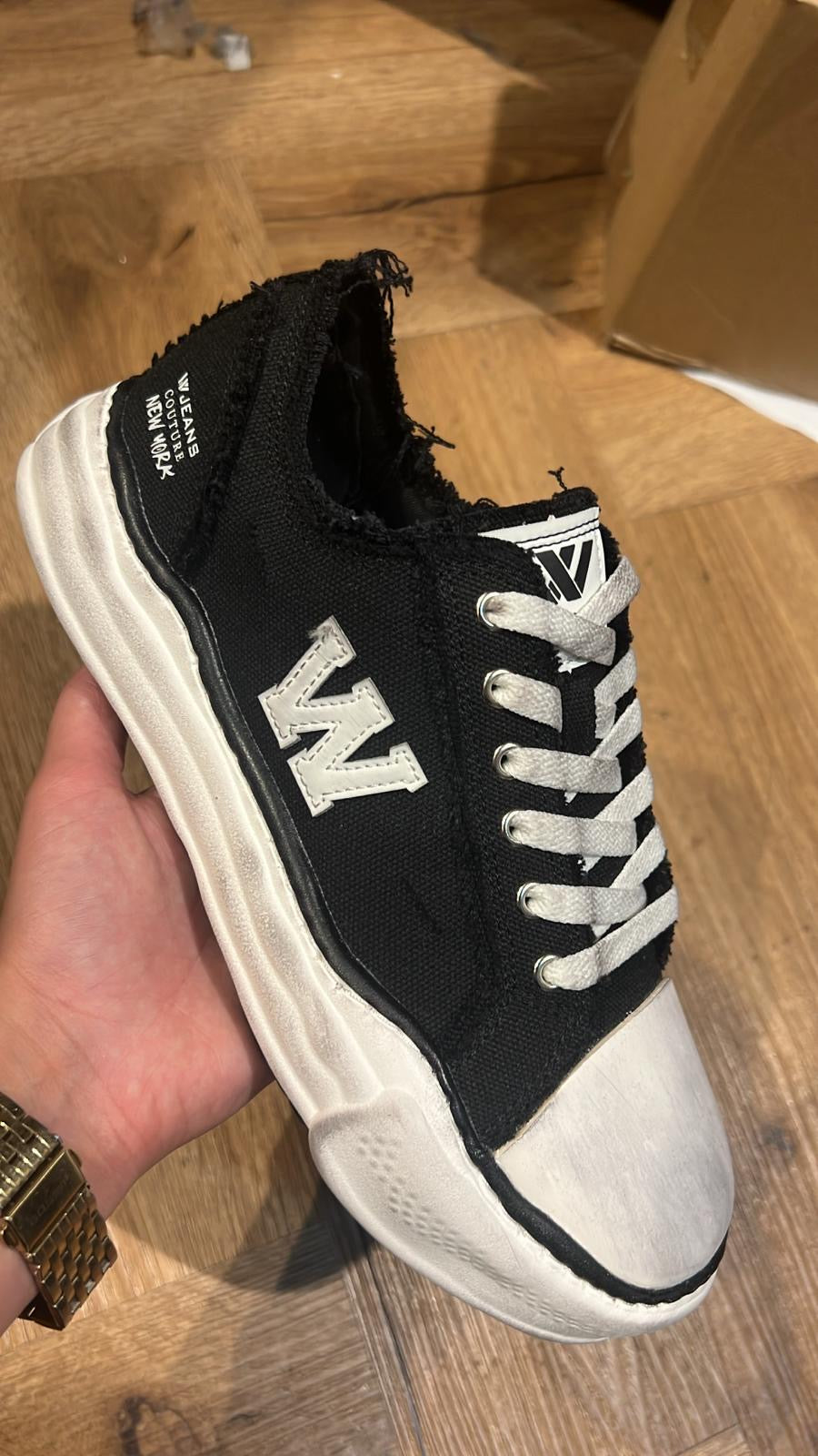 נעל W מילאנו