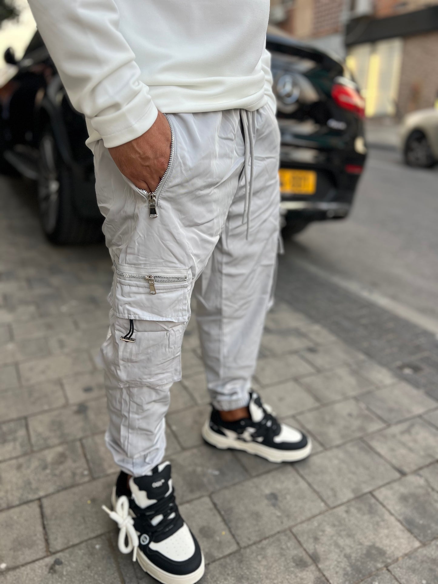 דגמ״ח ניילון רוכסנים צבע אפור בהיר׳