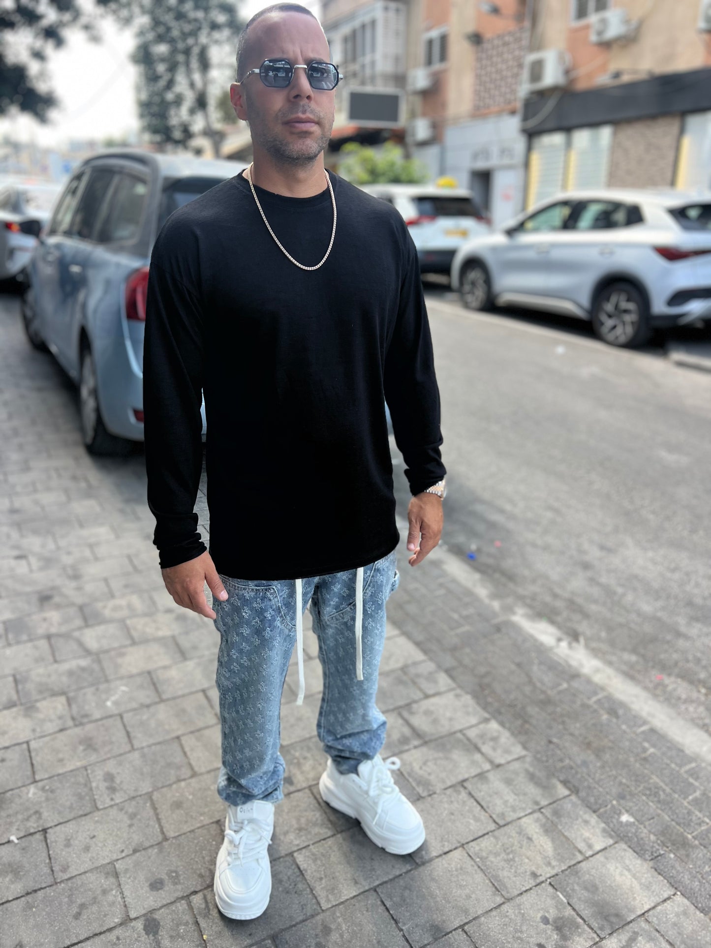 חולצת טי פשתן שחור