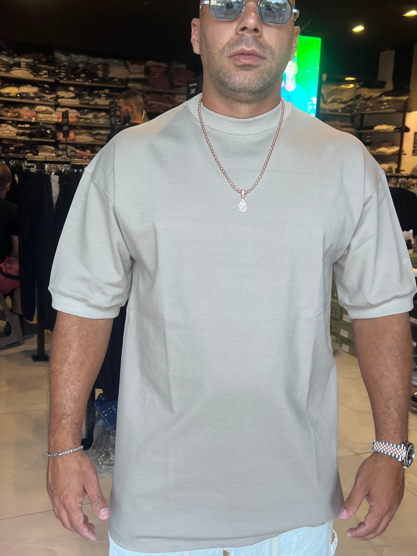 טישרט מנג׳ט בז׳