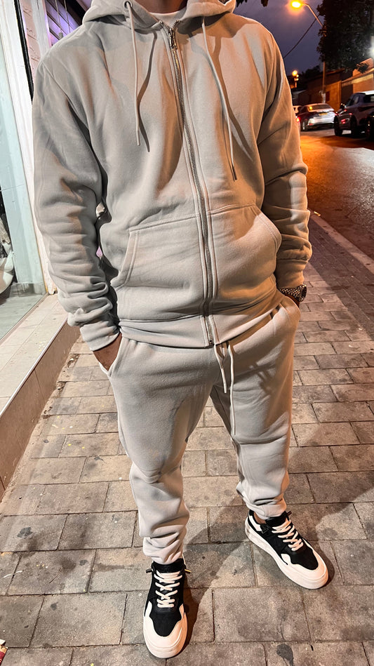 חליפת קפוצ׳ון רוכסן אפור בהיר