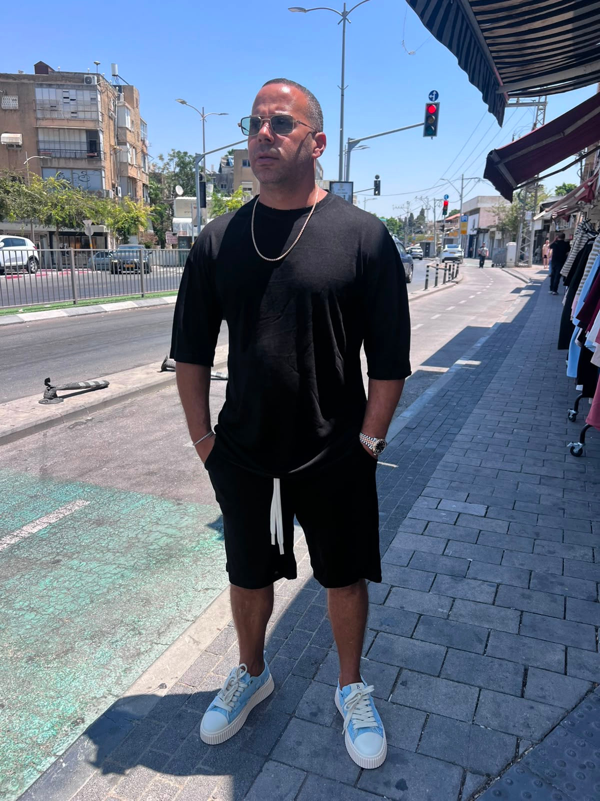 חליפת פשתן שחור