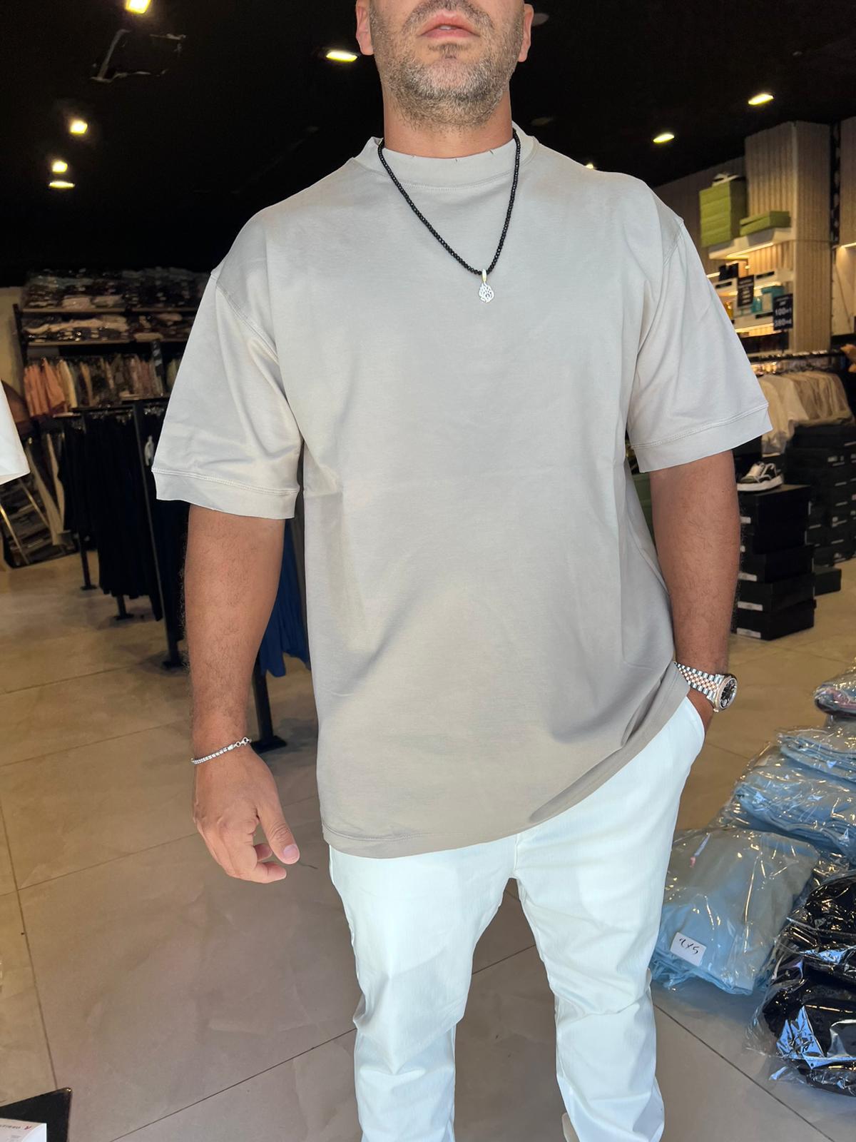 טישרט טוקיו שמנת