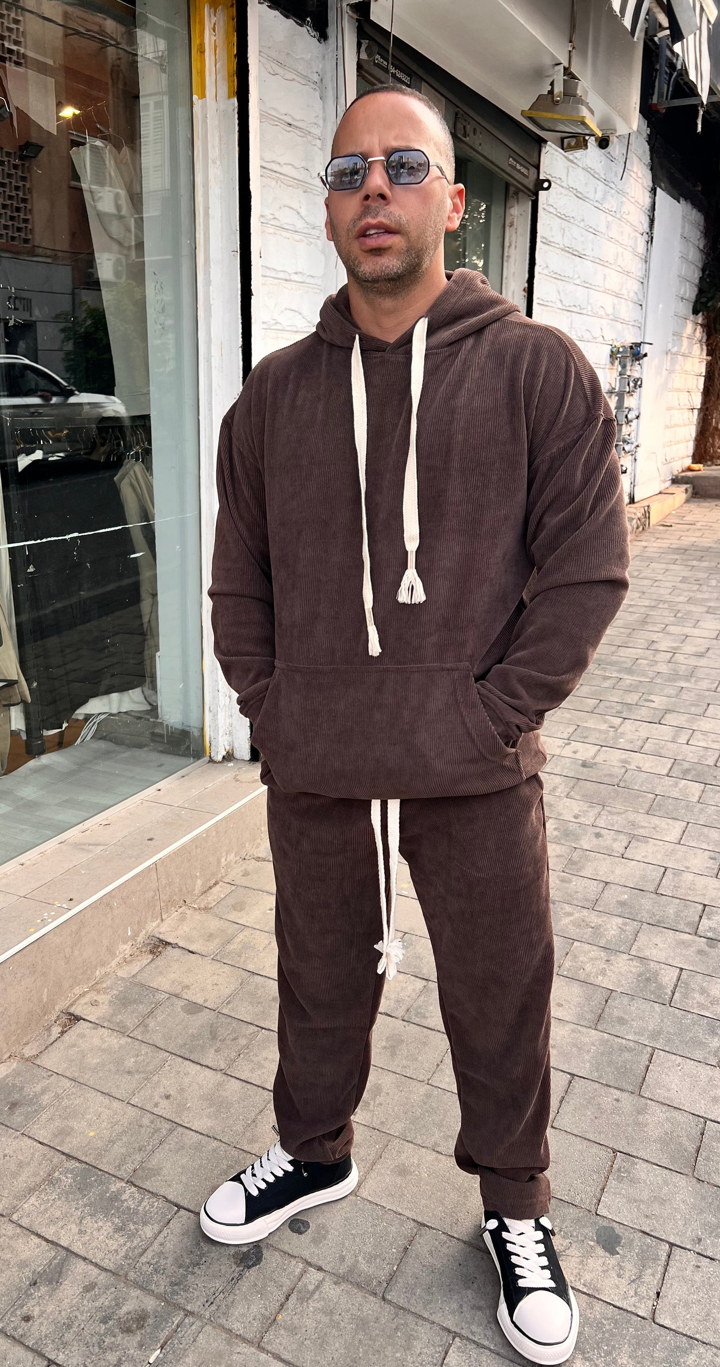 חליפת קורדרוי חום