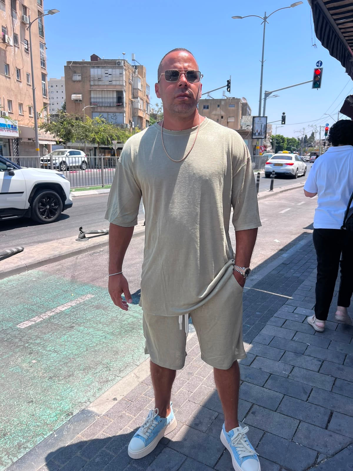 חליפת פשתן צבע ירוק