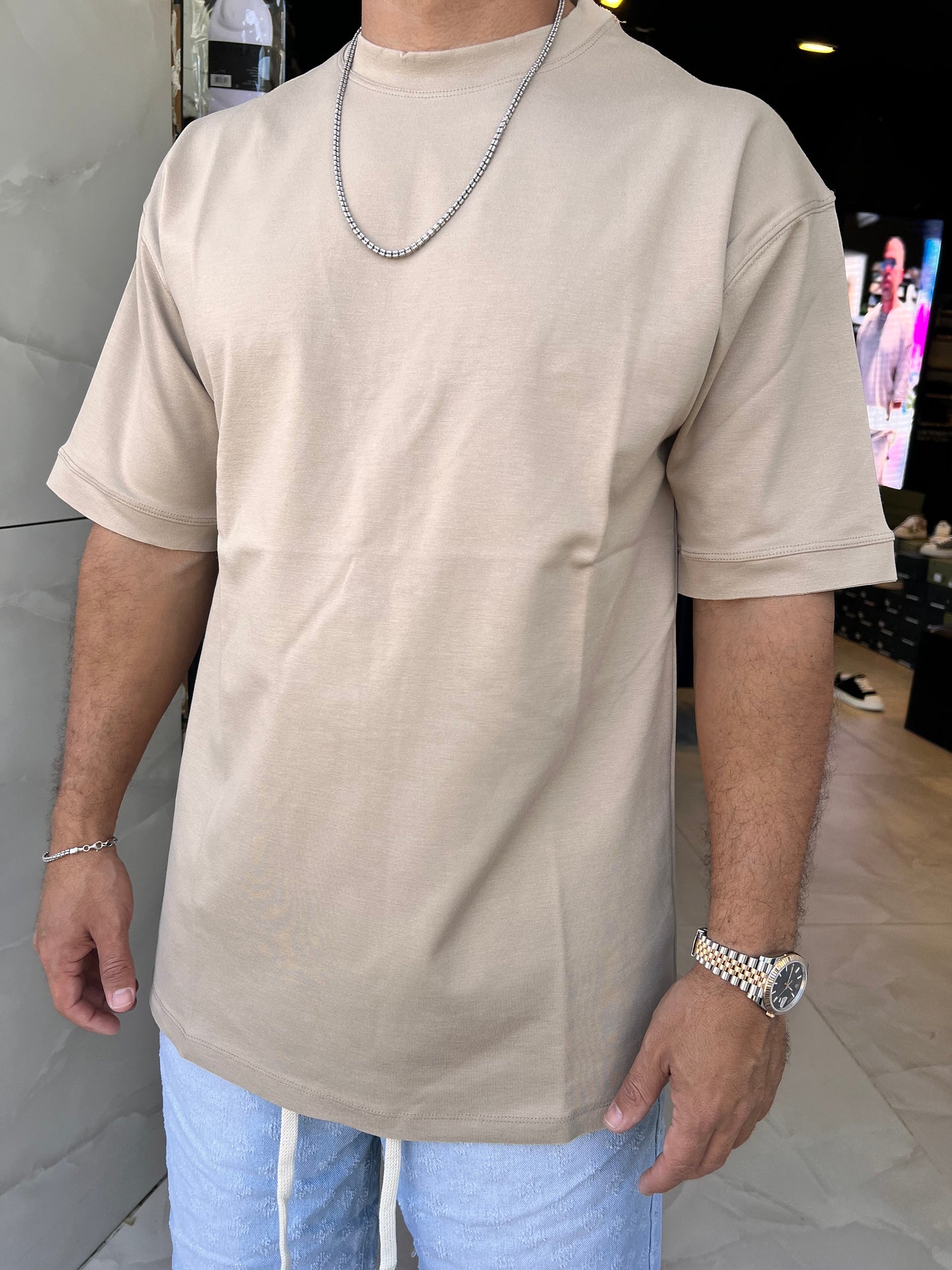 טישרט טוקיו  בז