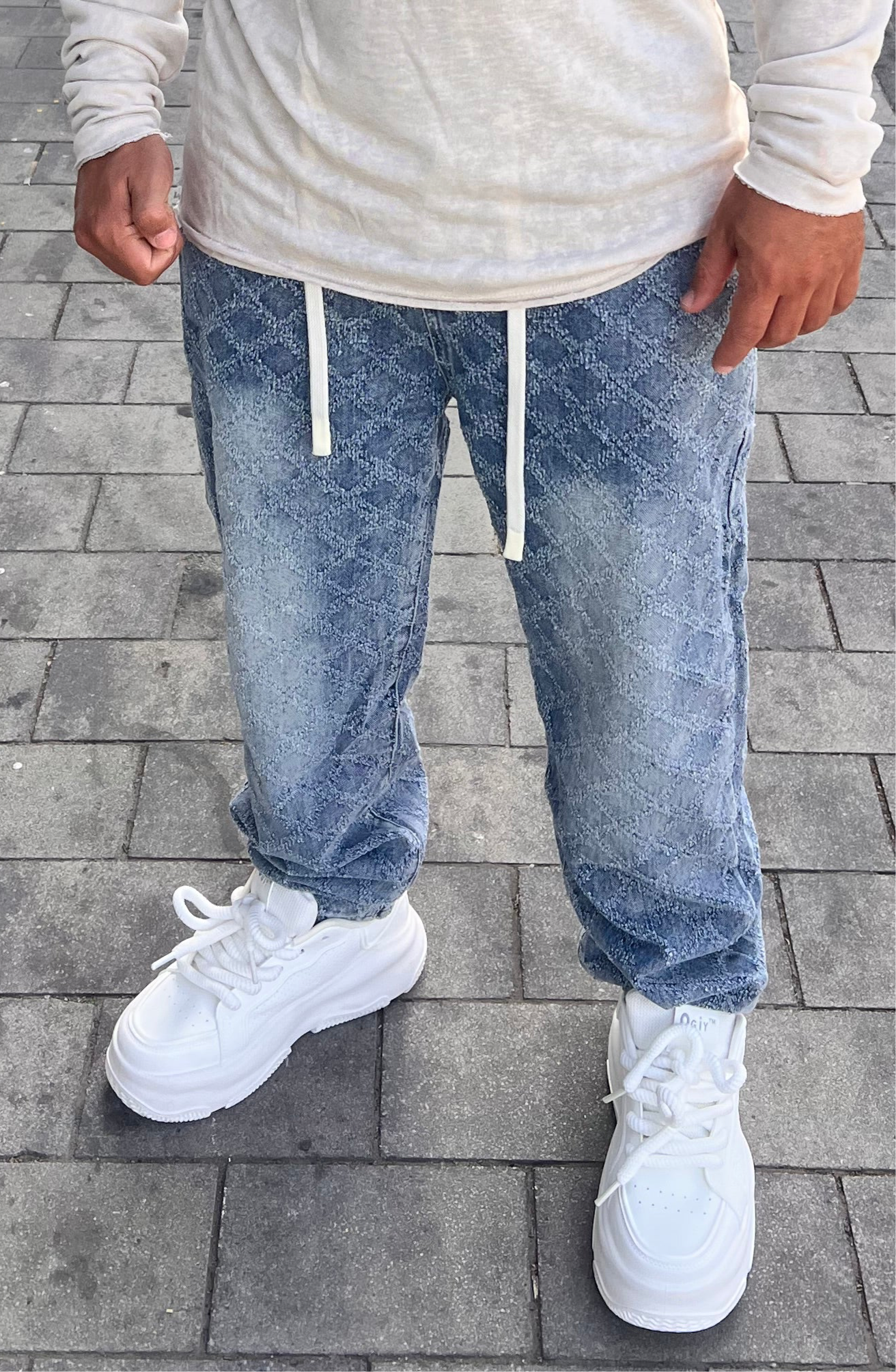 ג׳ינס אופנה מעוניינים