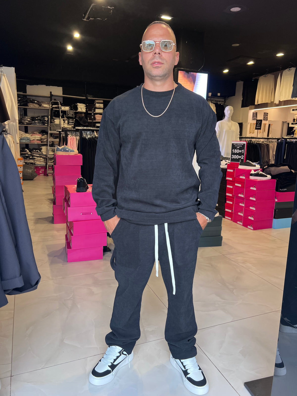 חליפת קורדרוי שחורה