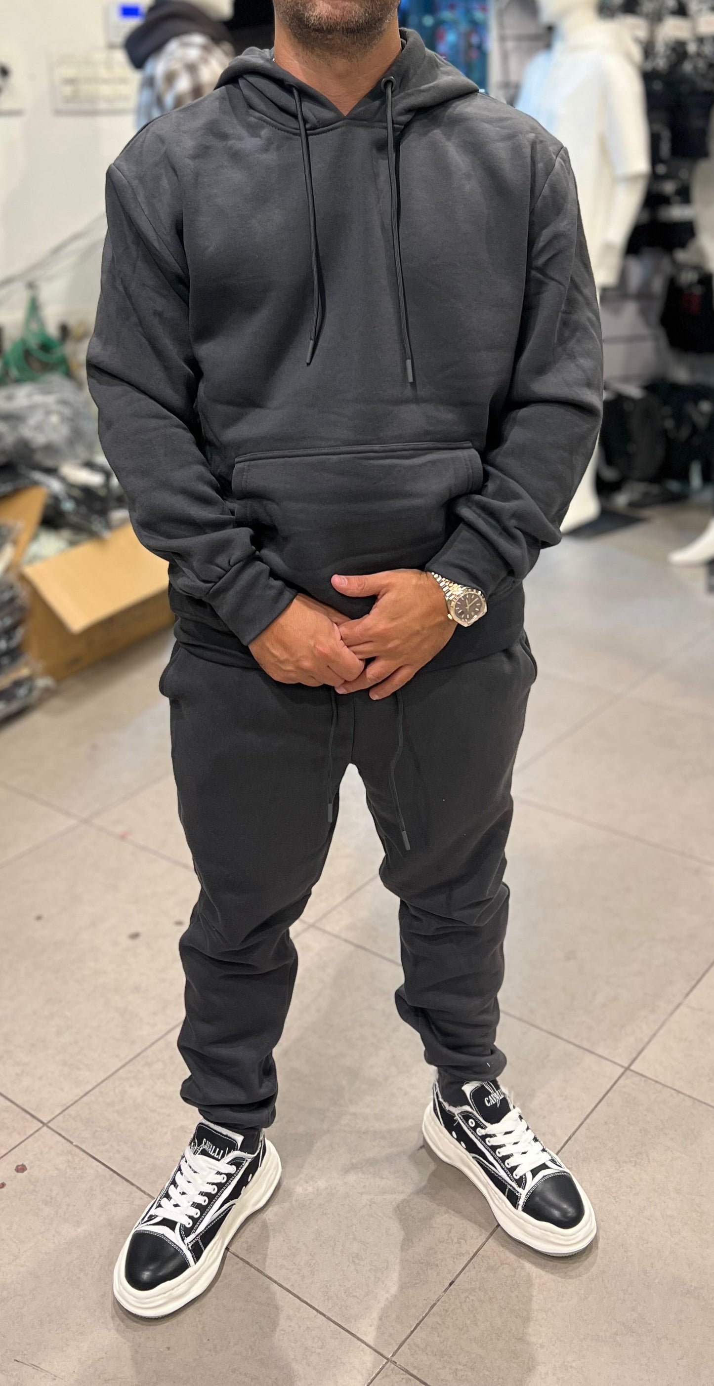 חליפת קפוצ׳ון פותר אפור כהה