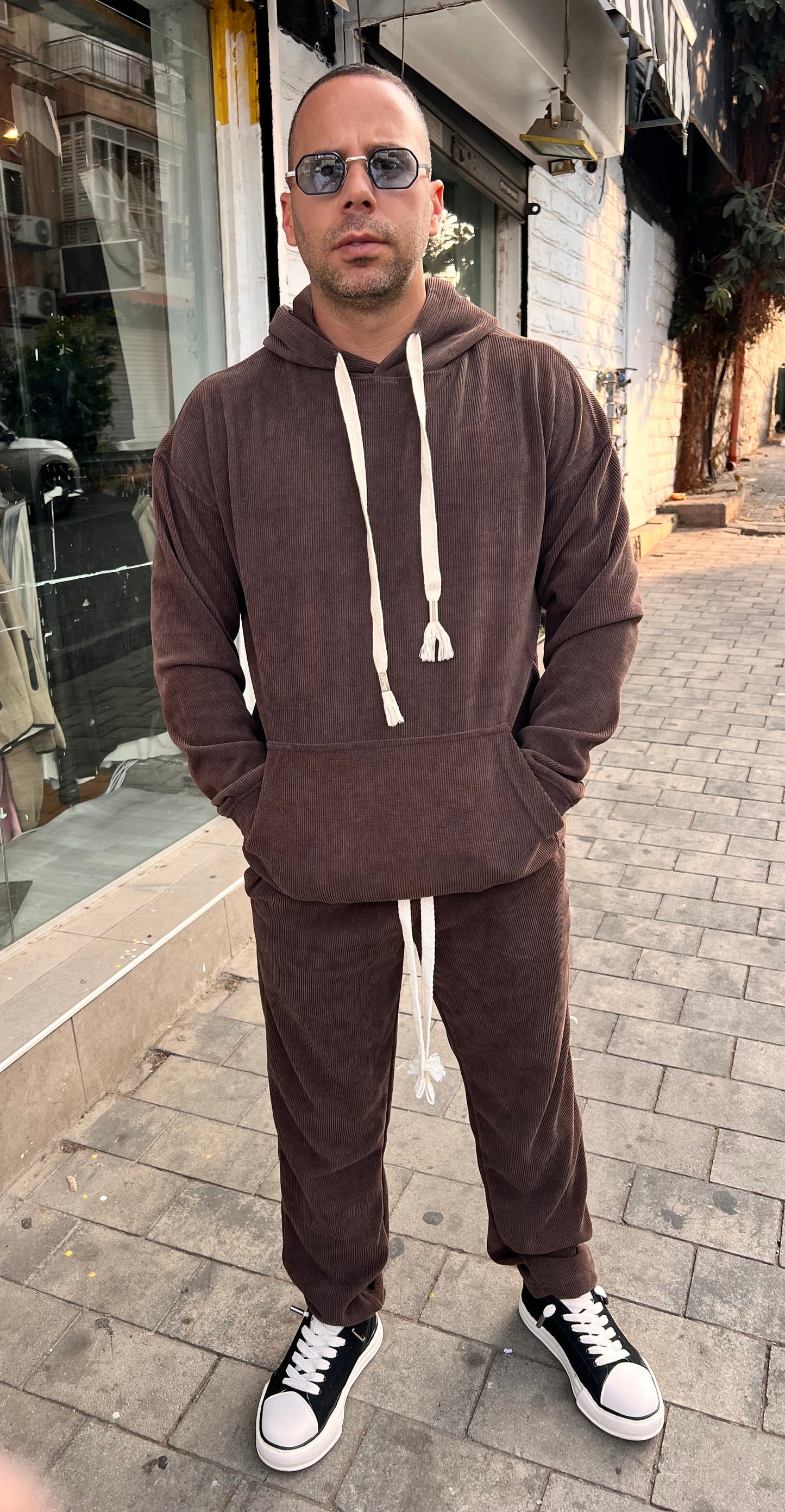 חליפת קורדרוי חום