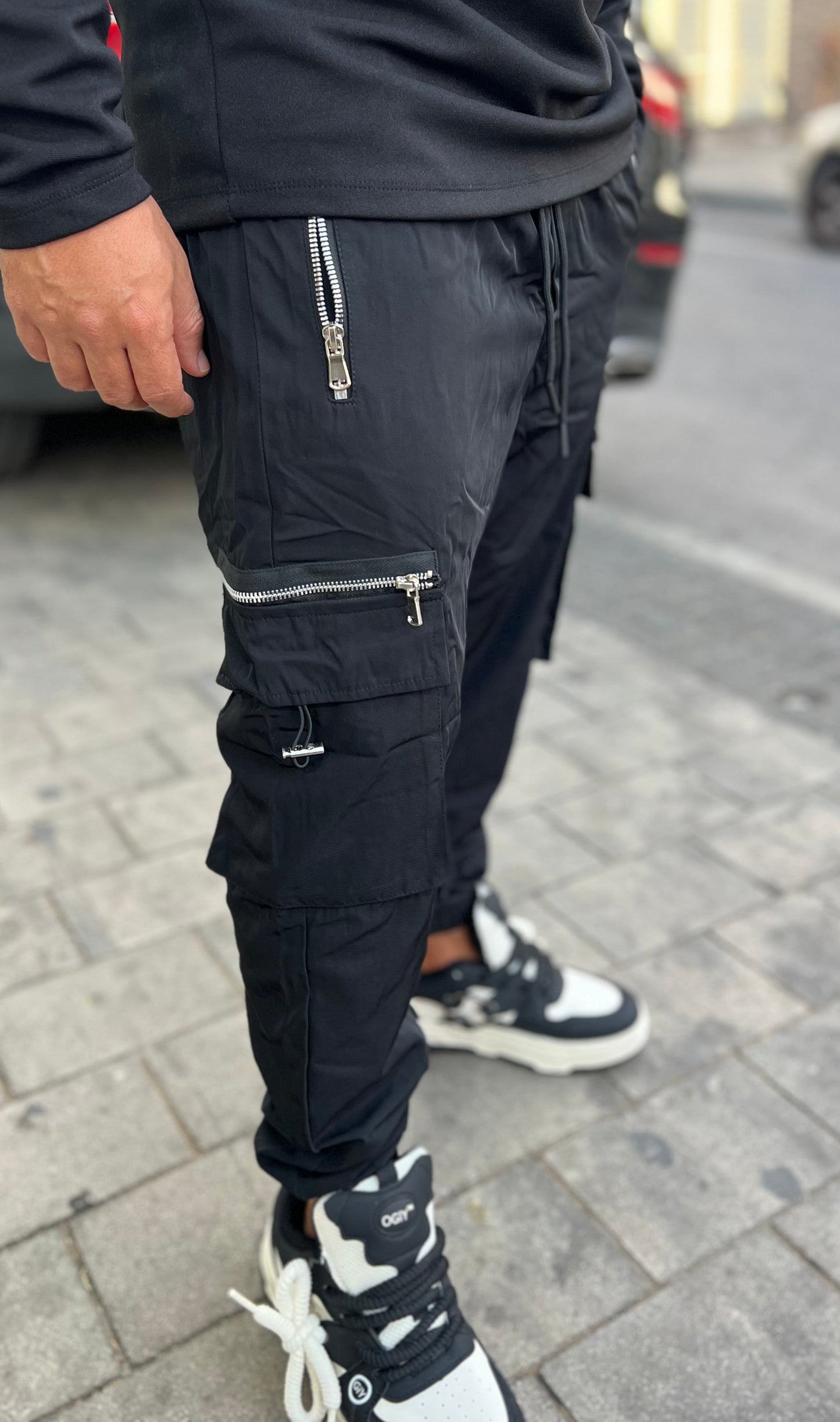 דגמ״ח ניילון רוכסנים שחור