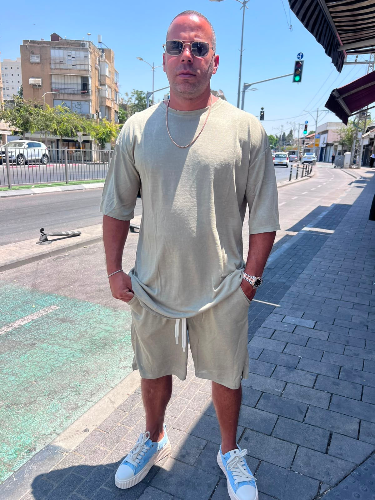 חליפת פשתן צבע ירוק